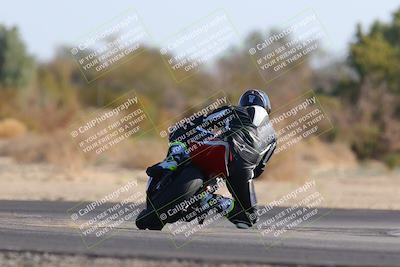 media/Dec-18-2022-SoCal Trackdays (Sun) [[8099a50955]]/Turn 7 Backside (1125am)/